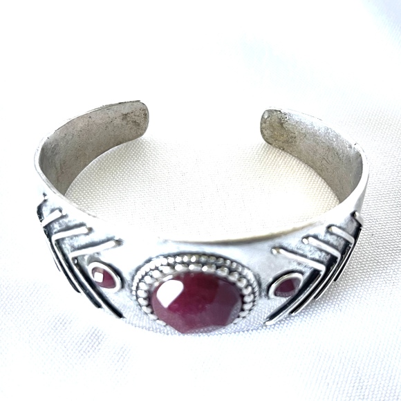 Lucky Brand Silver-Tone Red Stone Cuff Bracelet - Picture 2 of 10